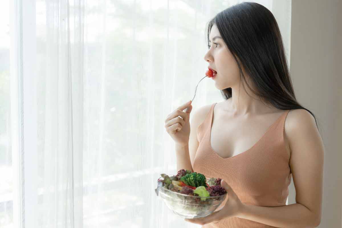 Read more about the article 長胸部食物要吃什麼最有效？吃對食物，飽滿胸型不是夢！